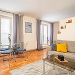 A Cozy In Downtown Apartman *