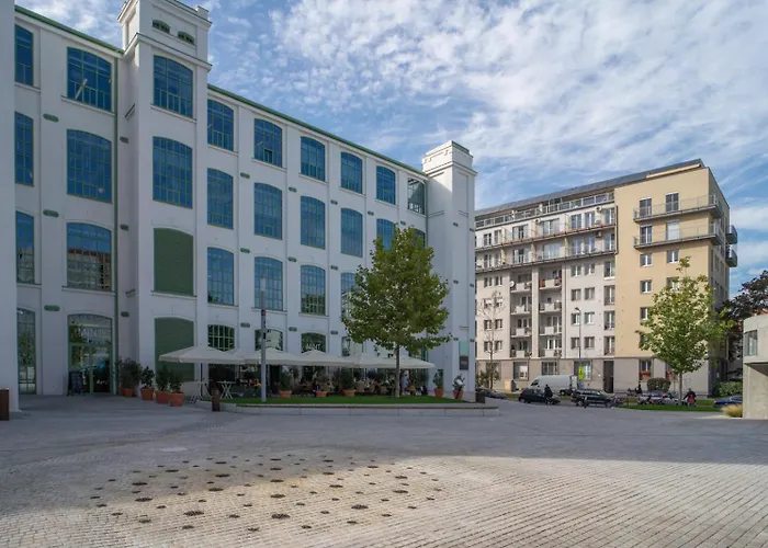 A Cozy In Downtown Братислава